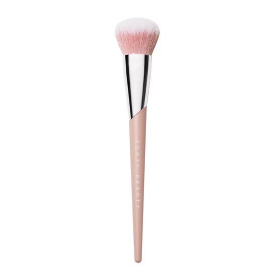 PINCEL DE BRONZER FENTY BEAUTY SUN STALK'R SOUFFLE